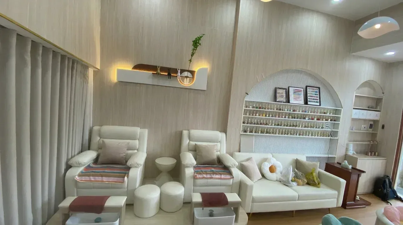 Thiết kế thi công cửa hàng mỹ phẩm
