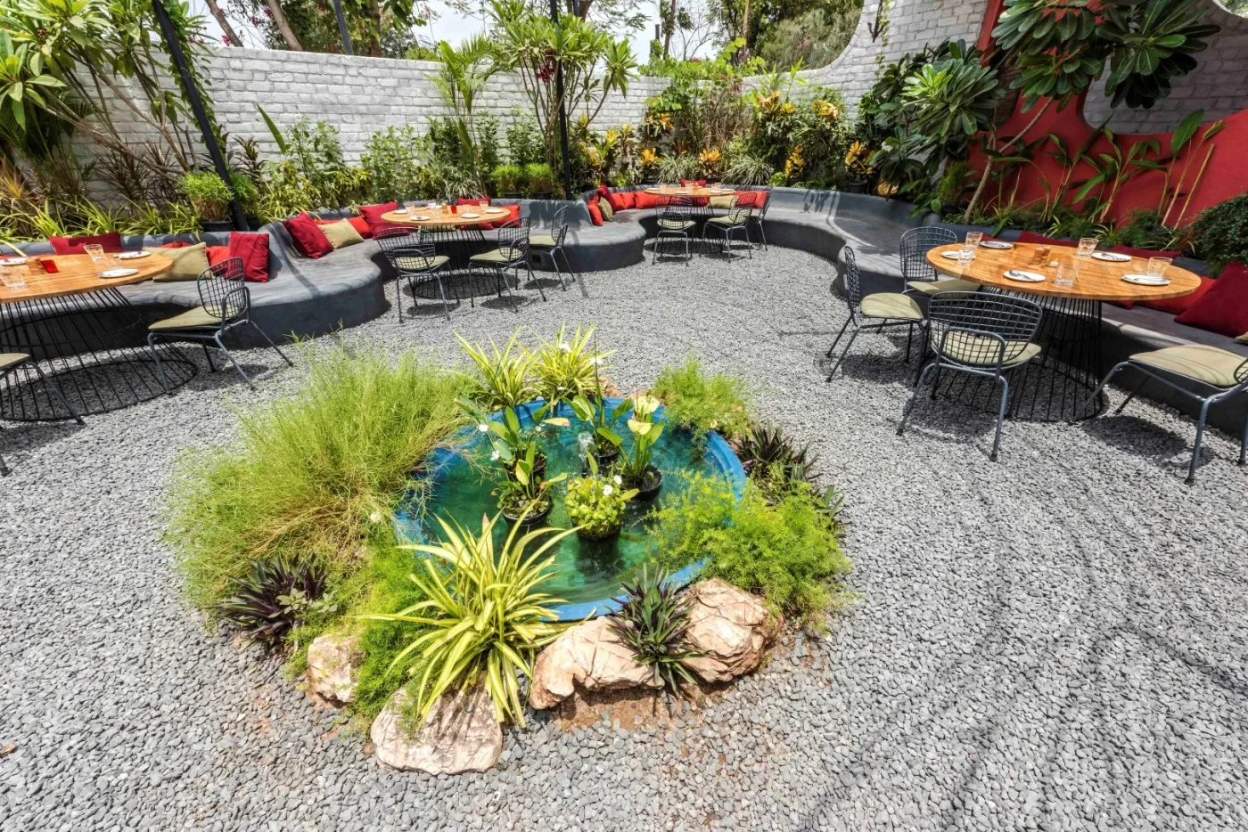 Garden restaurant design & build