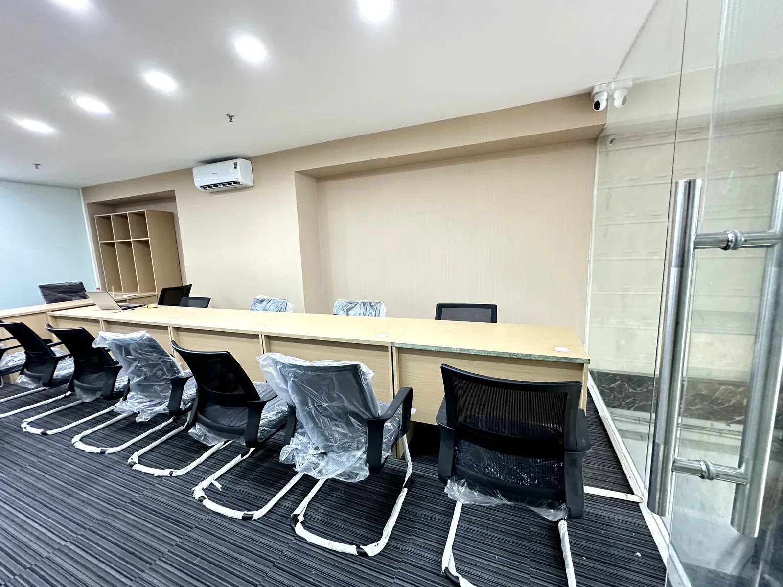 Thiết kế & Thi công Nội thất Văn phòng Skypac